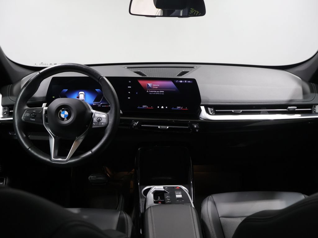 Used 2025 BMW X1 xDrive28i AWD/4WD image 16