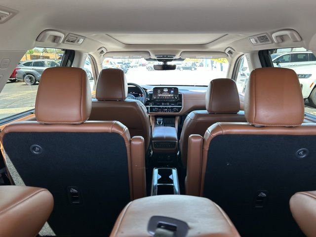 Used 2023 Nissan Pathfinder Platinum w/ Lighting Package (N93) AWD/4WD image 9
