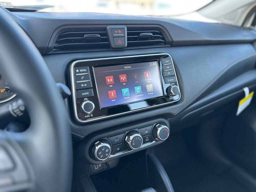 Used 2025 Nissan Versa S w/ Trunk Package image 18