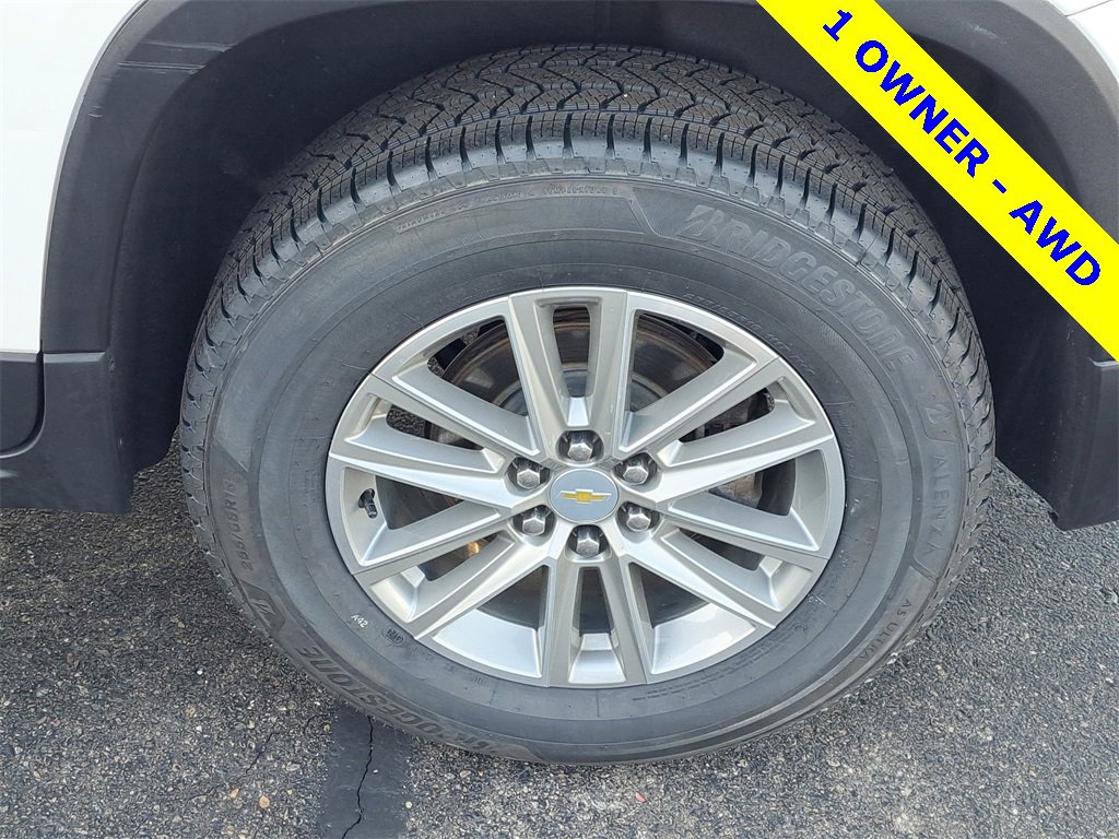 Used 2022 Chevrolet Traverse LT image 27