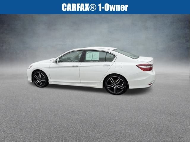 Used 2016 Honda Accord Touring image 9
