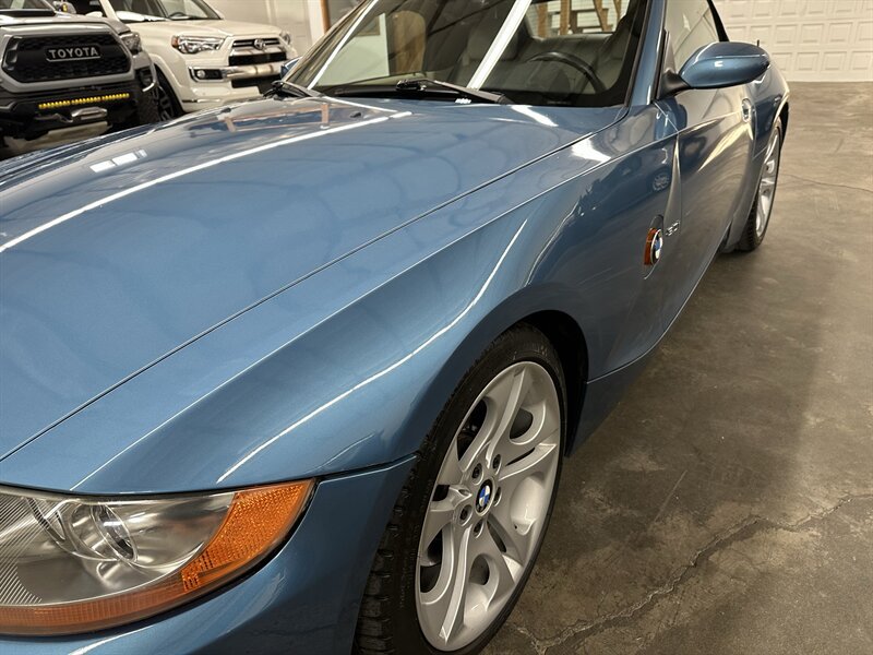 Used 2003 BMW Z4 3.0i RWD image 39
