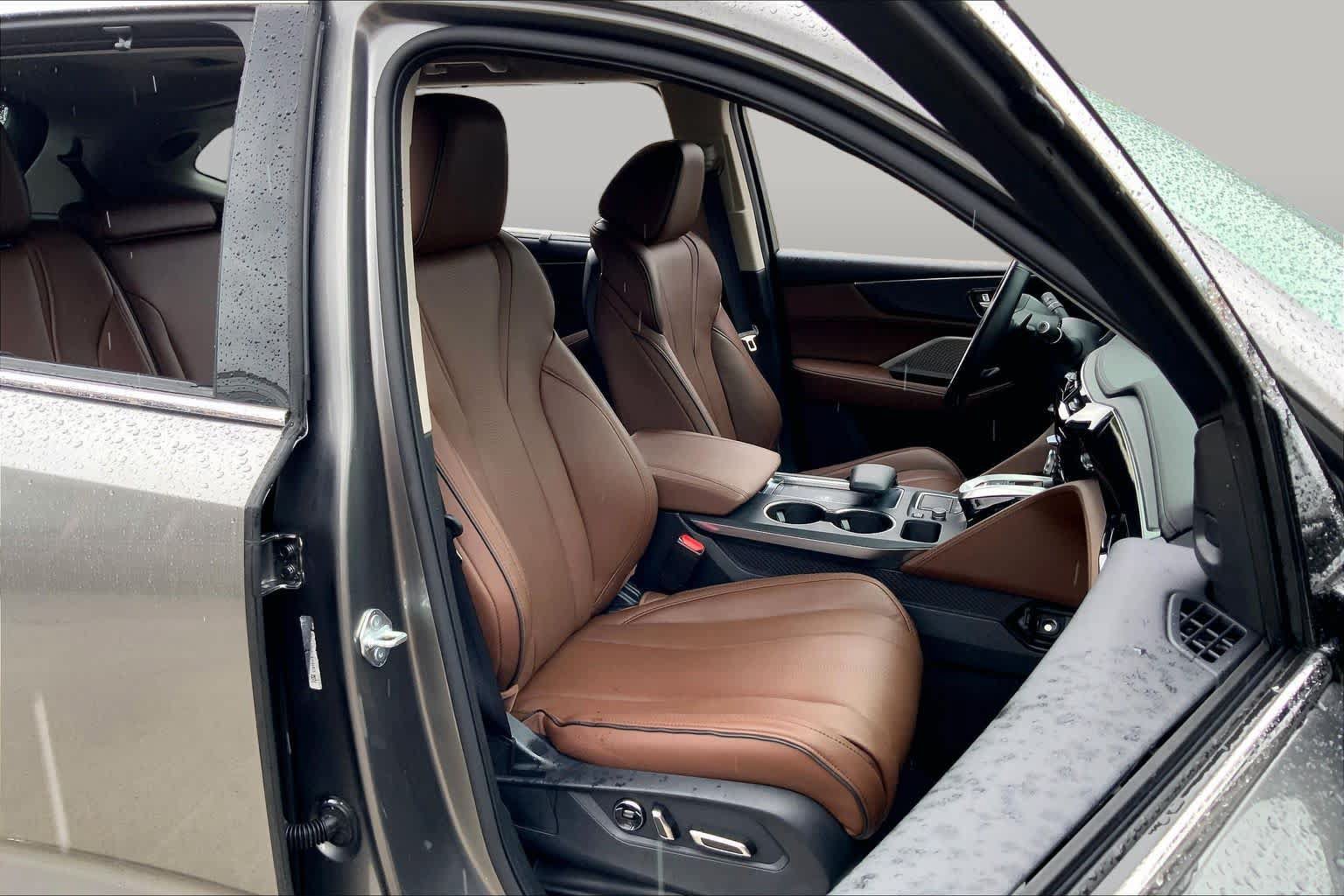 Certified 2023 Acura MDX SH-AWD w/ Advance Package image 9