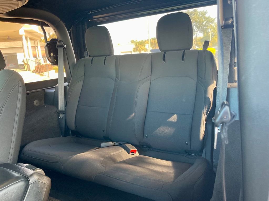 Used 2021 Jeep Wrangler Sport image 12
