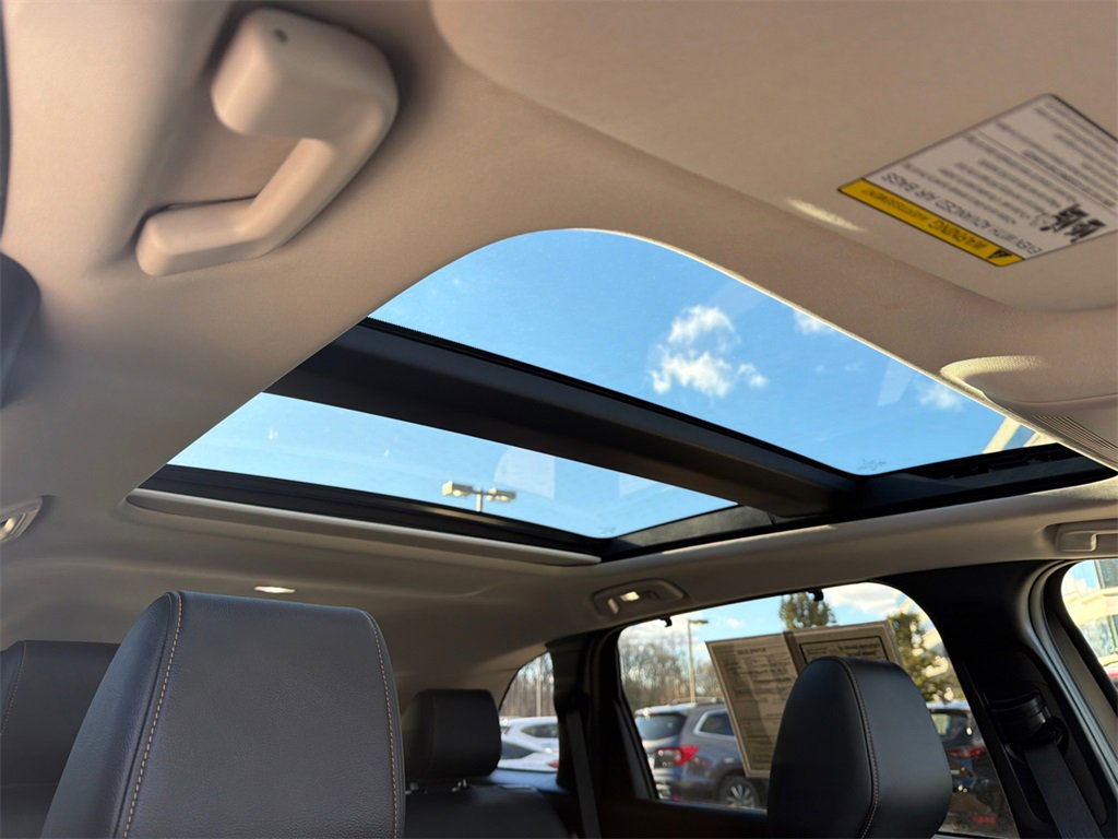 Used 2024 MAZDA CX-90 3.3 Turbo w/ Premium Package image 14