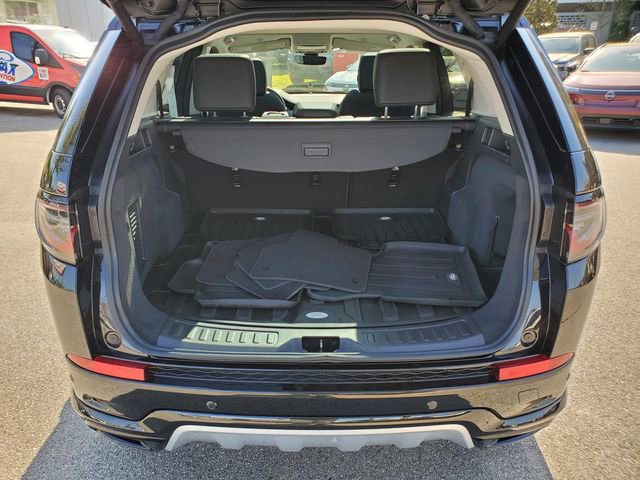 Used 2025 Land Rover Discovery Sport S image 10