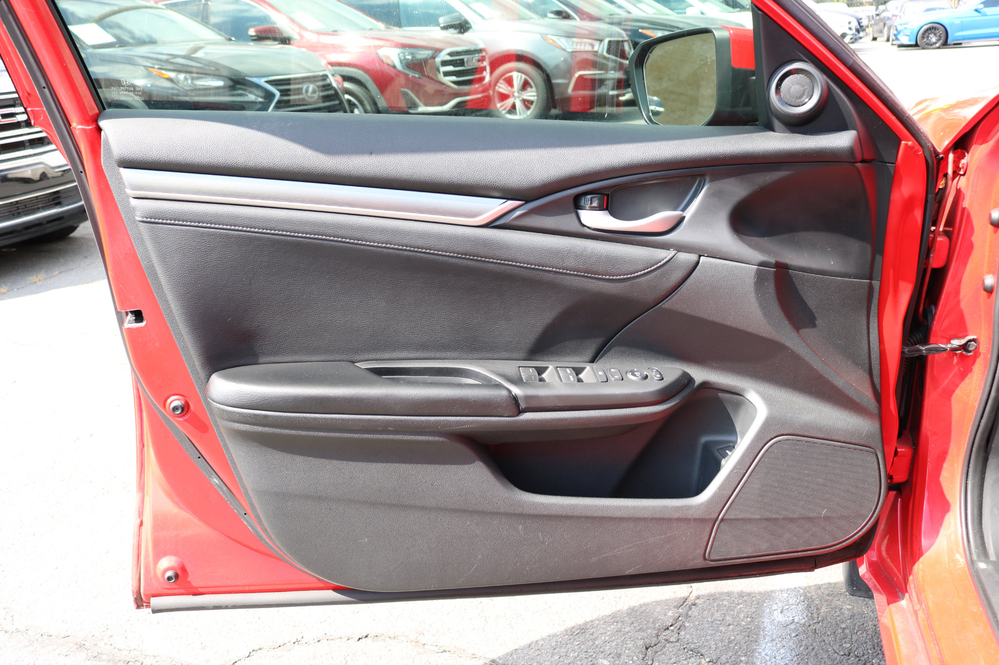 Used 2018 Honda Civic EX-L image 12