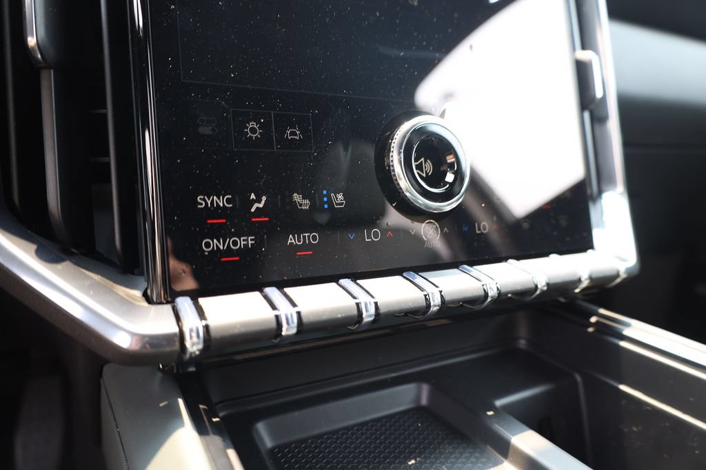New 2026 GMC Acadia AT4 w/ Luxury Package AWD/4WD image 16