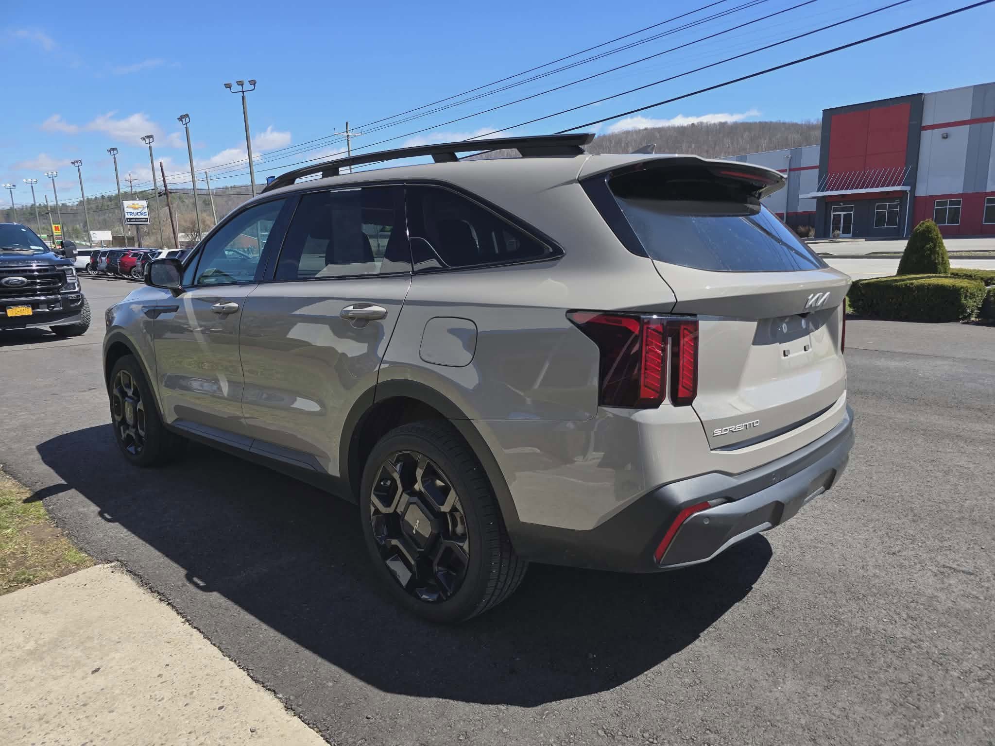 Used 2024 Kia Sorento X-Line EX image 7