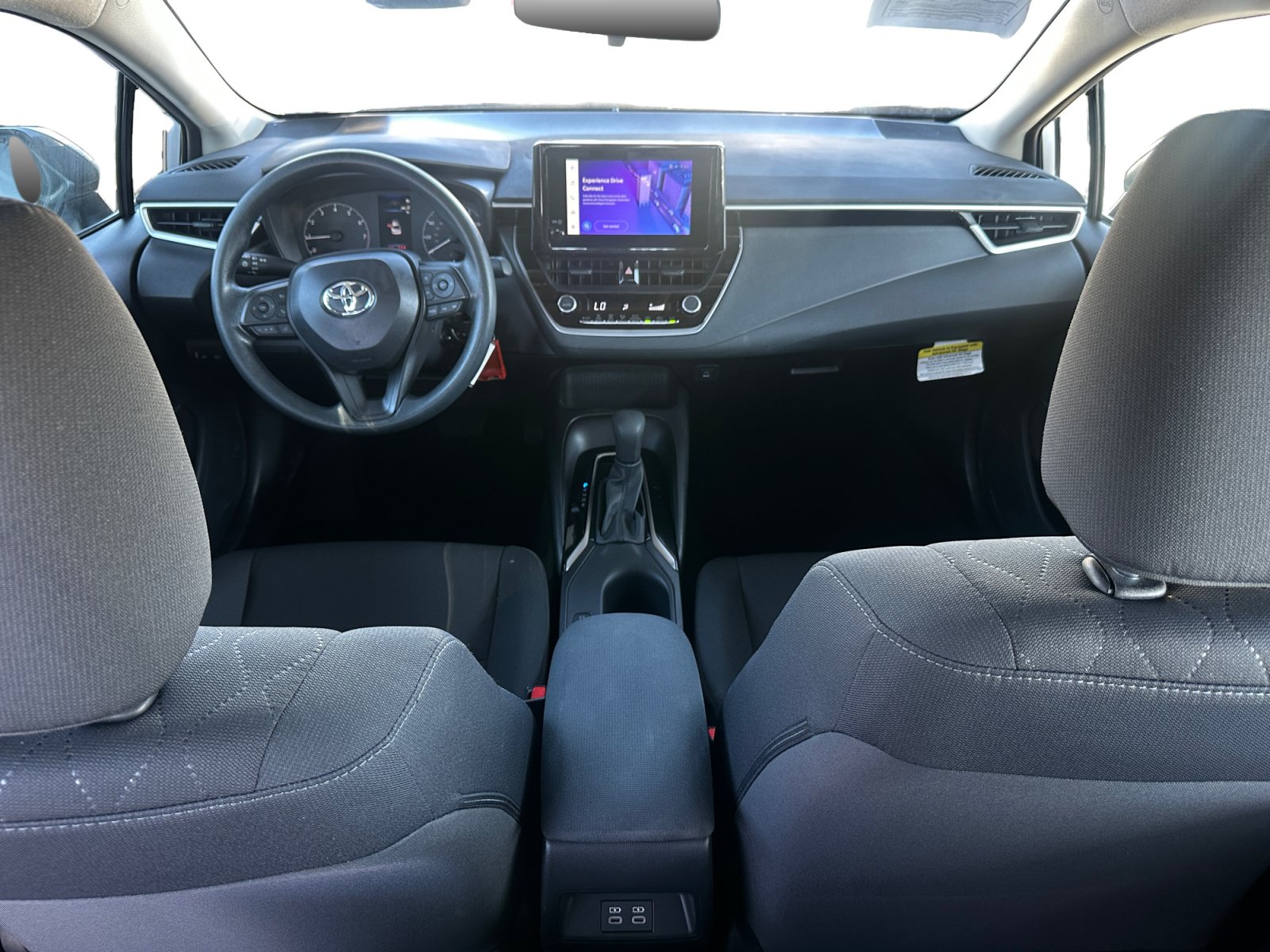 Used 2025 Toyota Corolla LE FWD image 10
