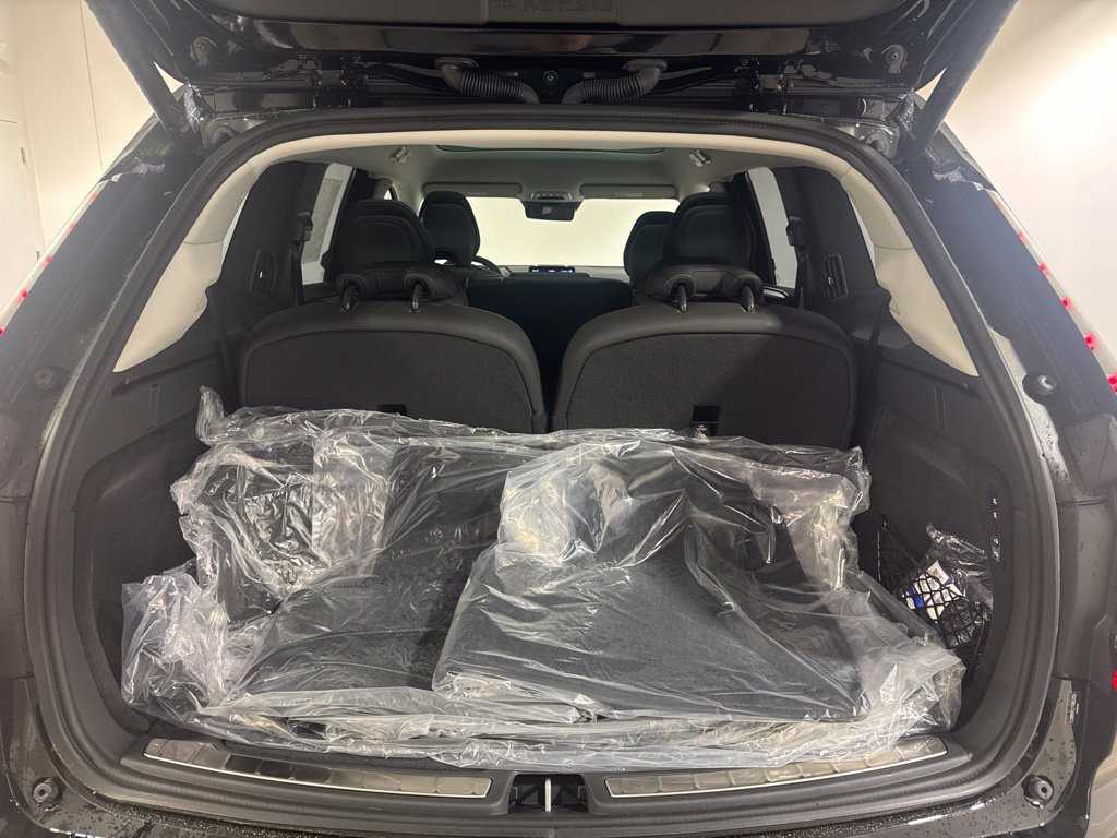 New 2026 Volvo EX90 Ultra AWD/4WD image 30