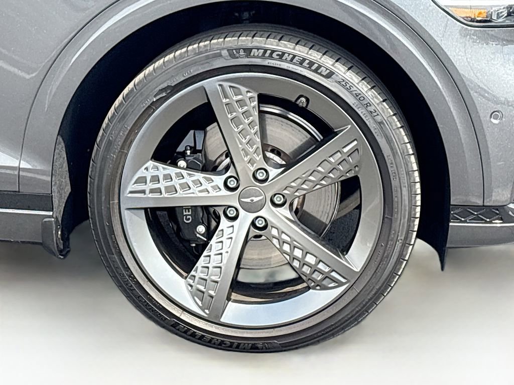 Used 2023 Genesis GV70 2.5T w/ Sport Prestige Package image 32