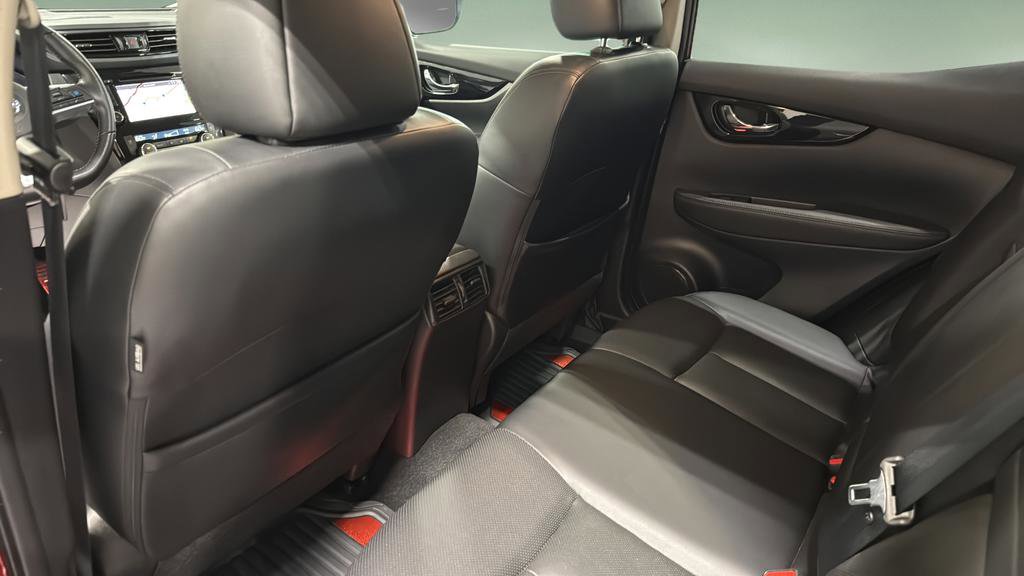 Used 2022 Nissan Rogue Sport SL w/ Premium Package AWD/4WD image 16