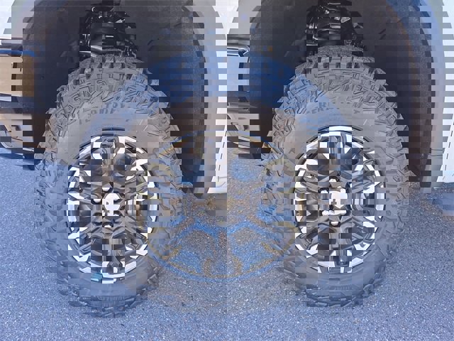 New 2026 Chevrolet Silverado 1500 ZR2 image 9