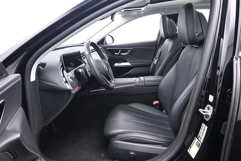 Used 2025 Mercedes-Benz E 350 Sedan image 11