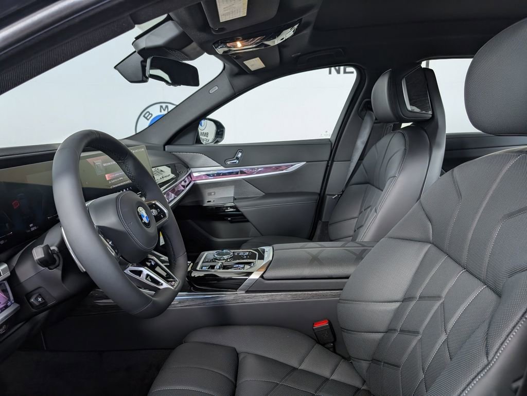 New 2026 BMW 760i xDrive w/ Executive Package AWD/4WD image 2