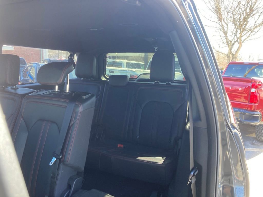 Used 2023 Ford Expedition Max Limited image 24
