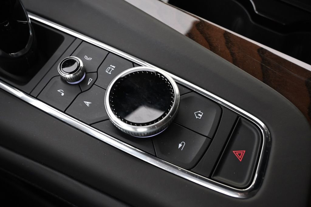 Certified 2024 Cadillac Escalade Sport Platinum w/ LPO, ONYX Package image 35