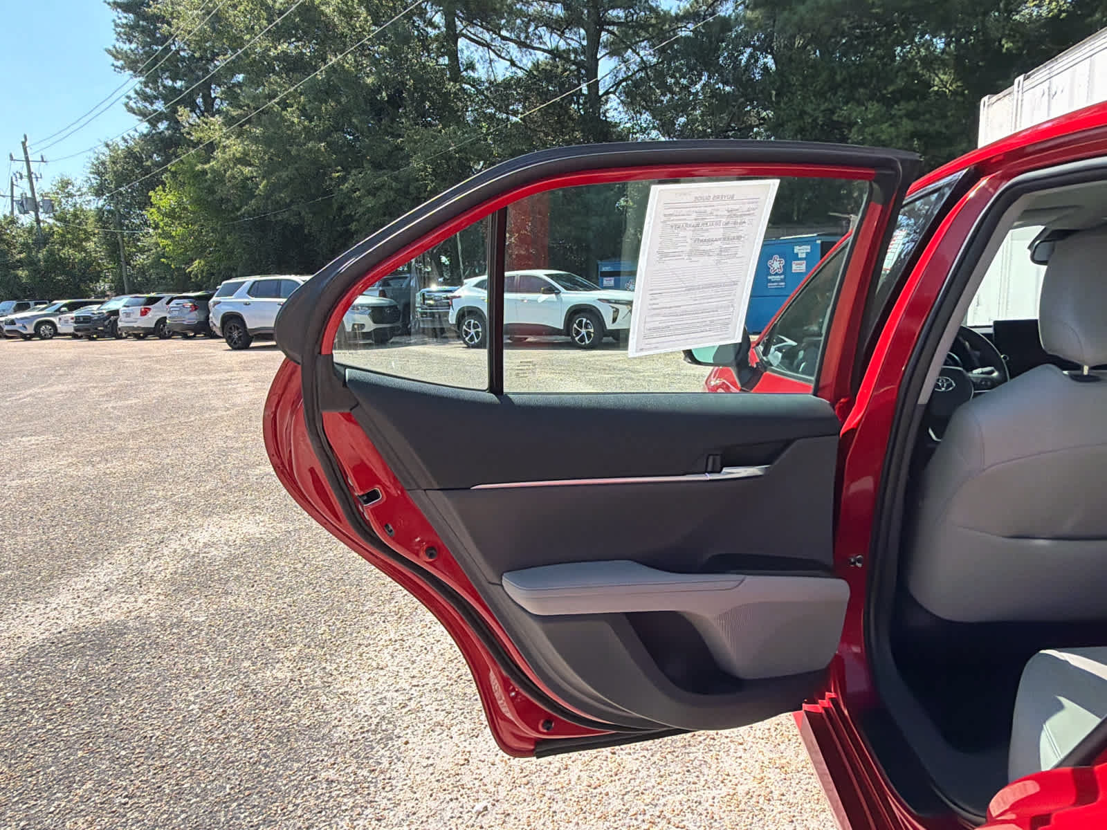 Used 2023 Toyota Camry XLE FWD image 34