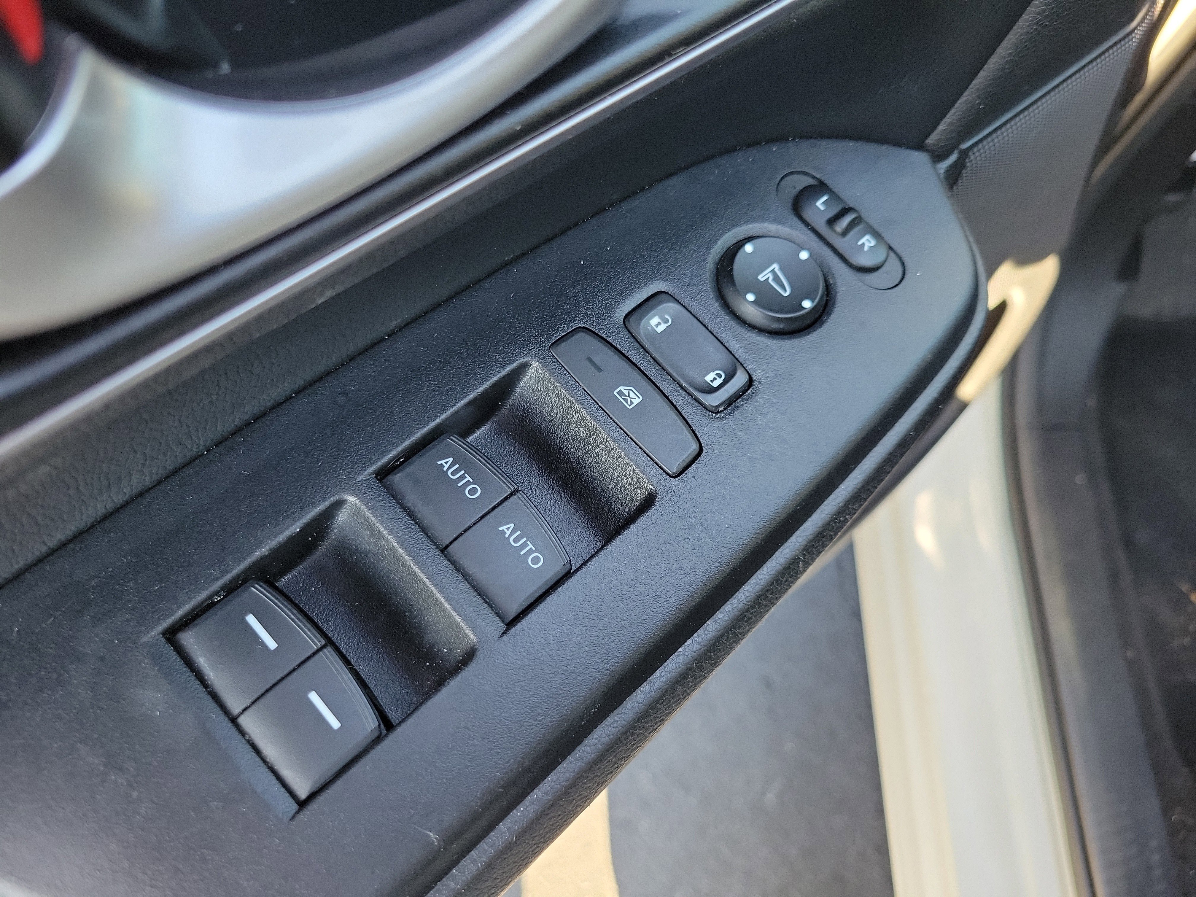 Used 2021 Honda CR-V EX-L image 19