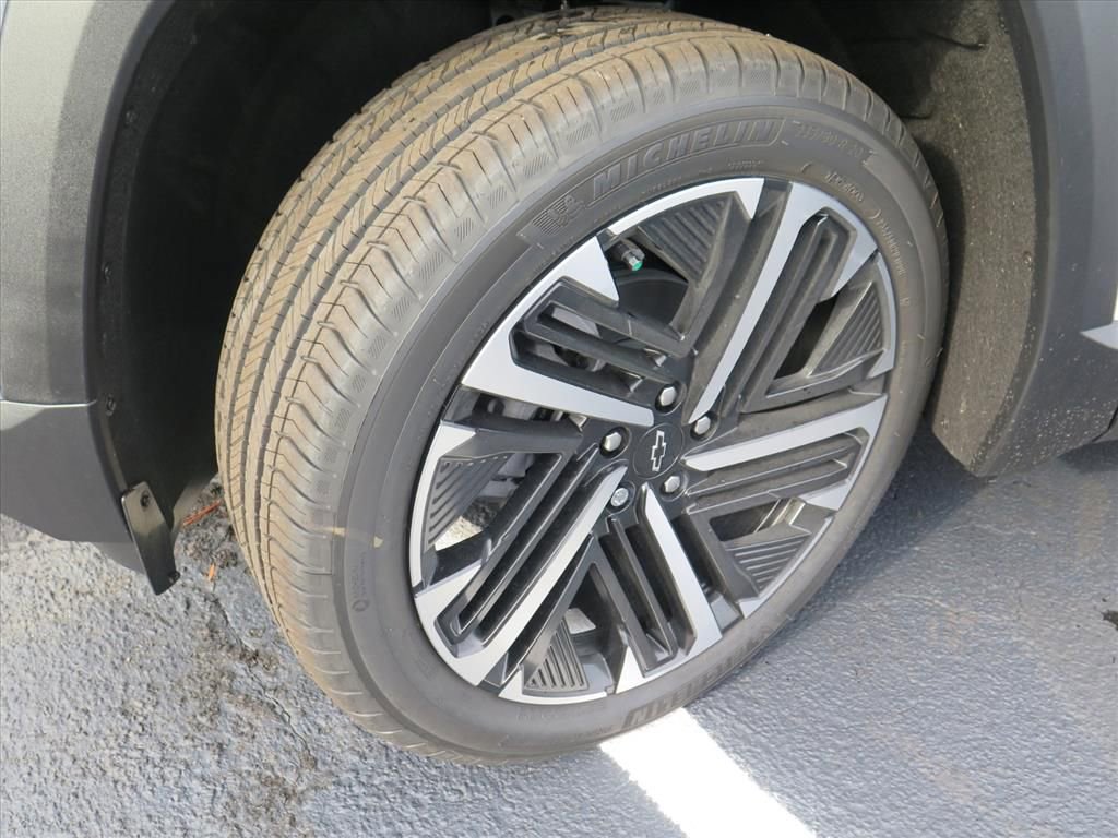 New 2026 Chevrolet Equinox RS w/ Convenience Package III image 16