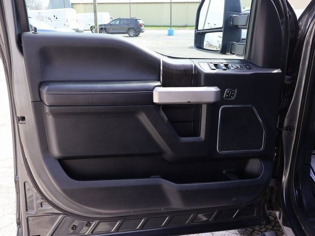 Used 2020 Ford F250 Lariat w/ Lariat Value Package image 25