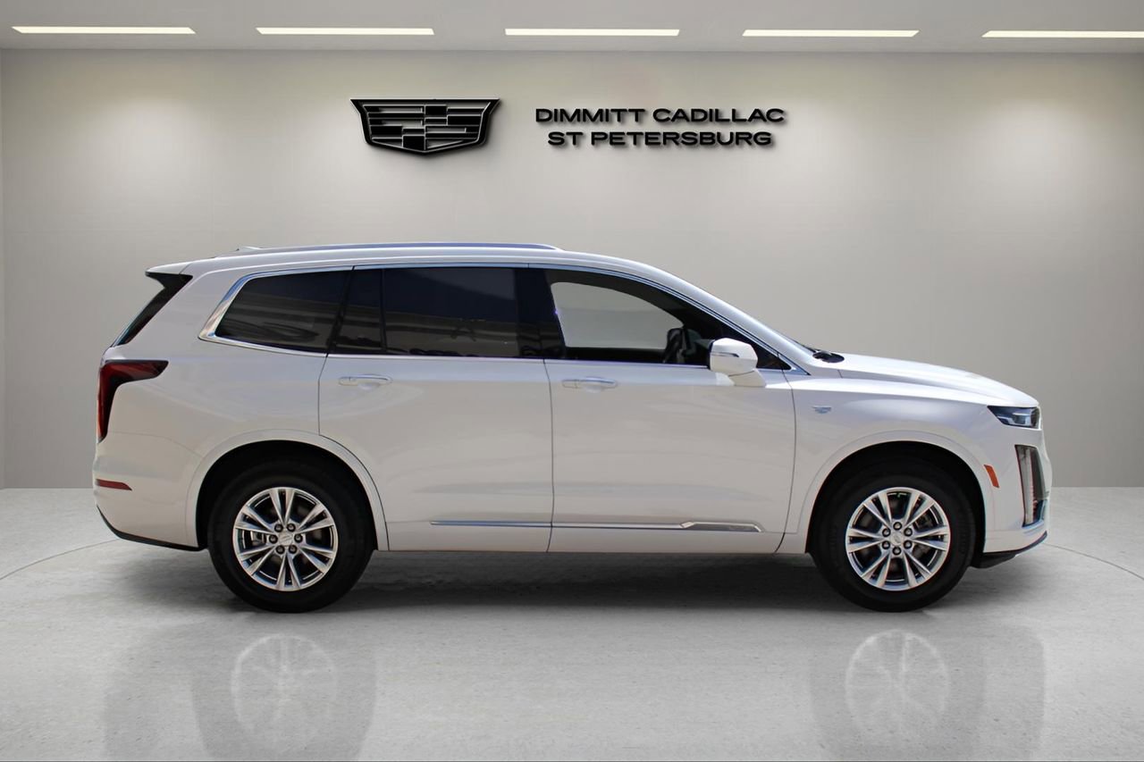 New 2025 Cadillac XT6 Luxury FWD image 6