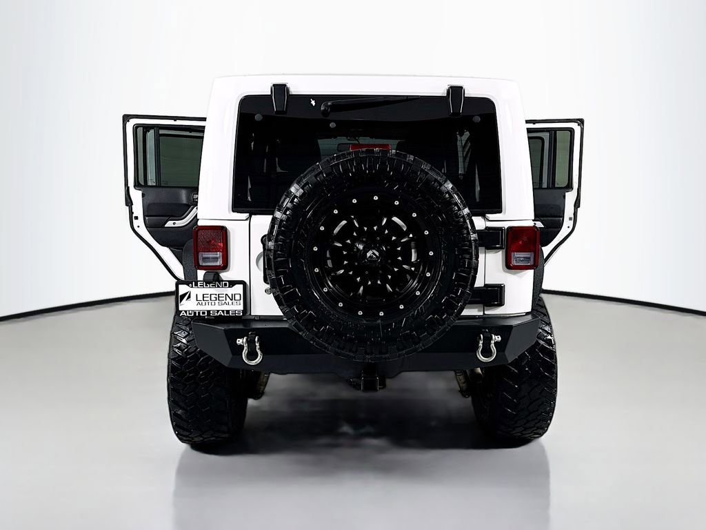 Used 2016 Jeep Wrangler Unlimited Rubicon w/ Connectivity Group AWD/4WD image 23