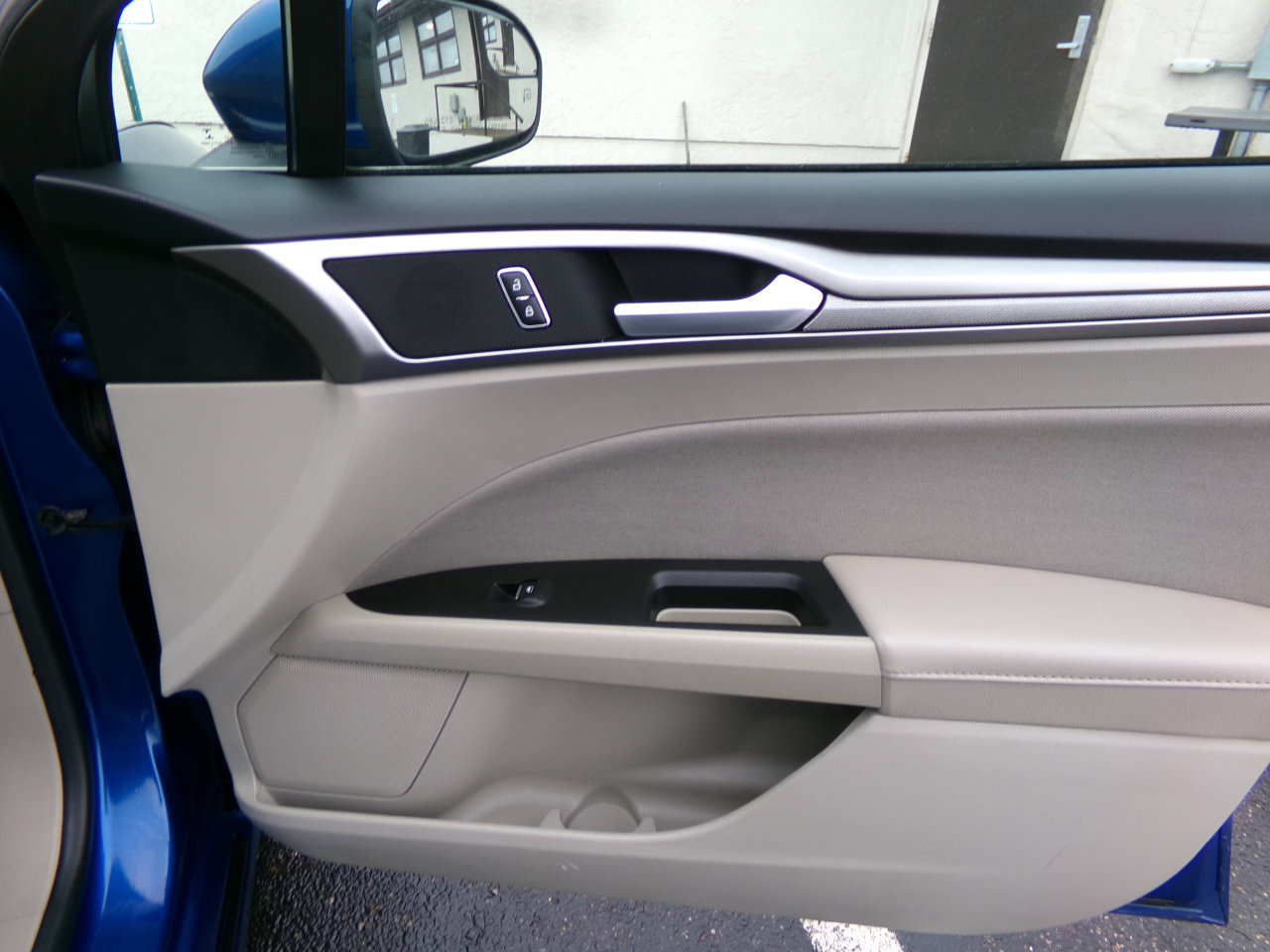 Used 2018 Ford Fusion SE image 27