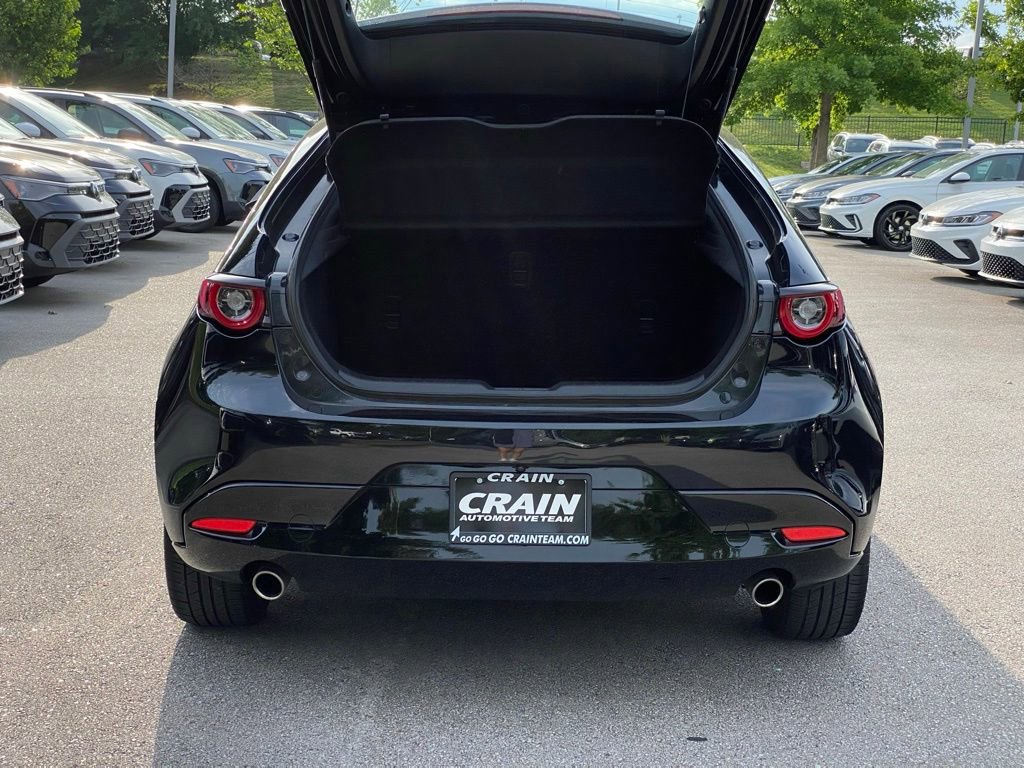 Used 2023 MAZDA MAZDA3 s FWD image 7