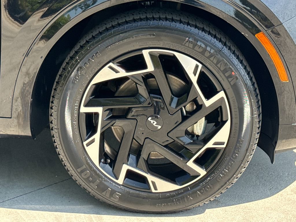 Used 2023 Kia Sportage SX image 11