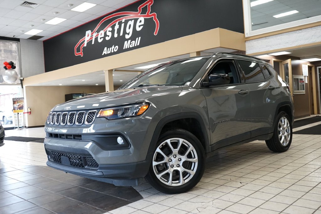 Used 2023 Jeep Compass Latitude AWD/4WD image 20