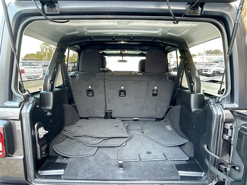 Used 2021 Jeep Wrangler Unlimited Sport image 29
