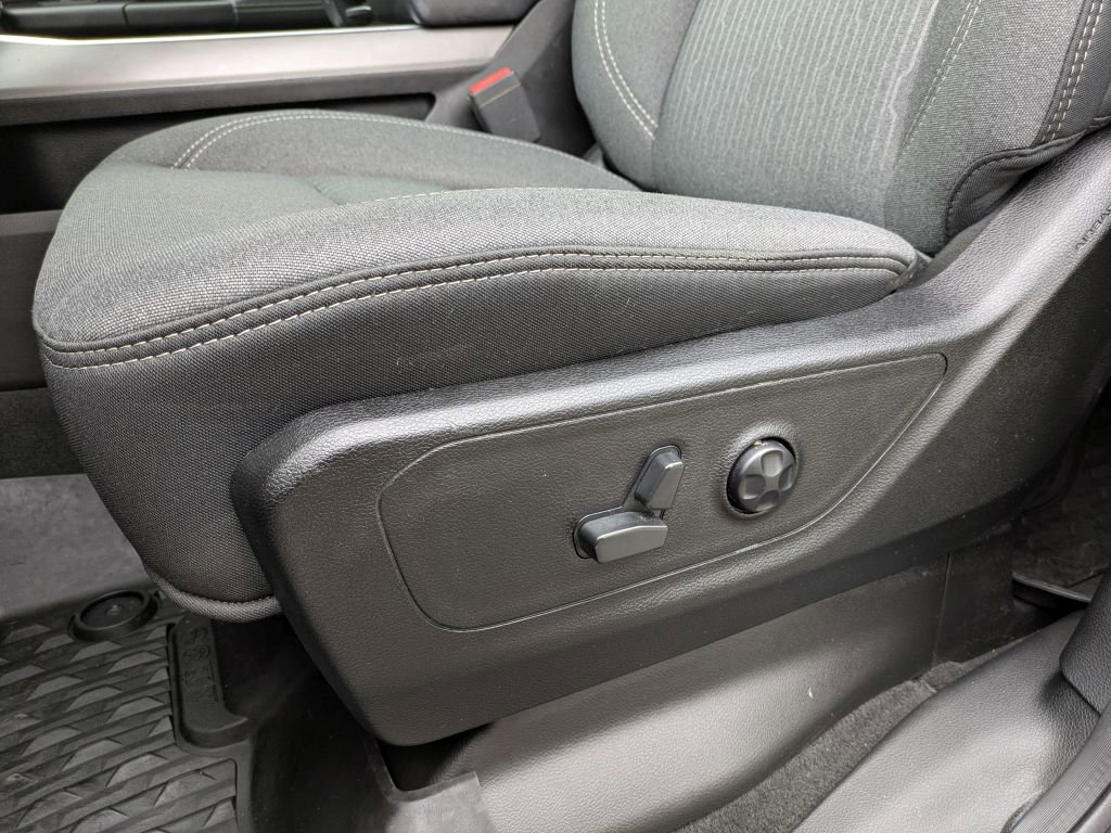 Used 2021 RAM 1500 Big Horn image 13