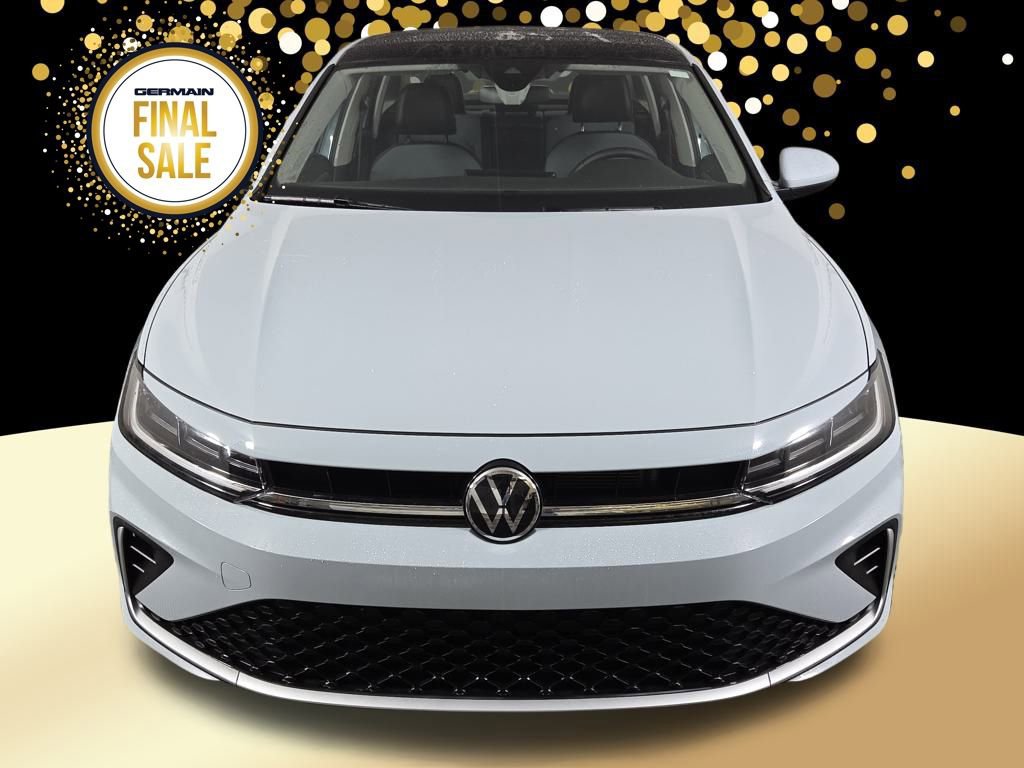 Certified 2025 Volkswagen Jetta SE w/ Sunroof Package image 3