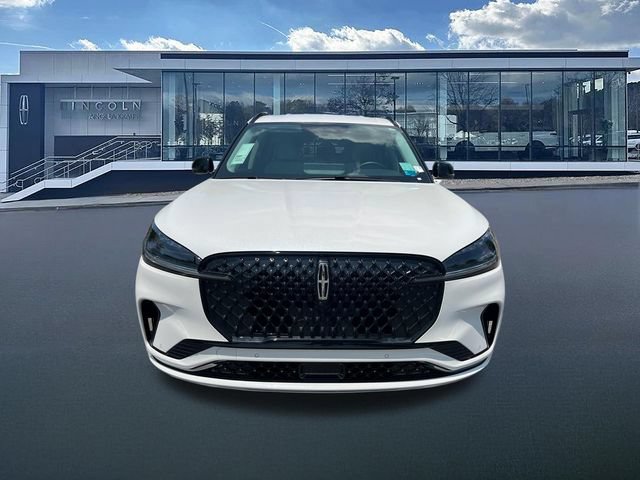 New 2026 Lincoln Aviator 2WD w/ Jet Appearance Package video 2