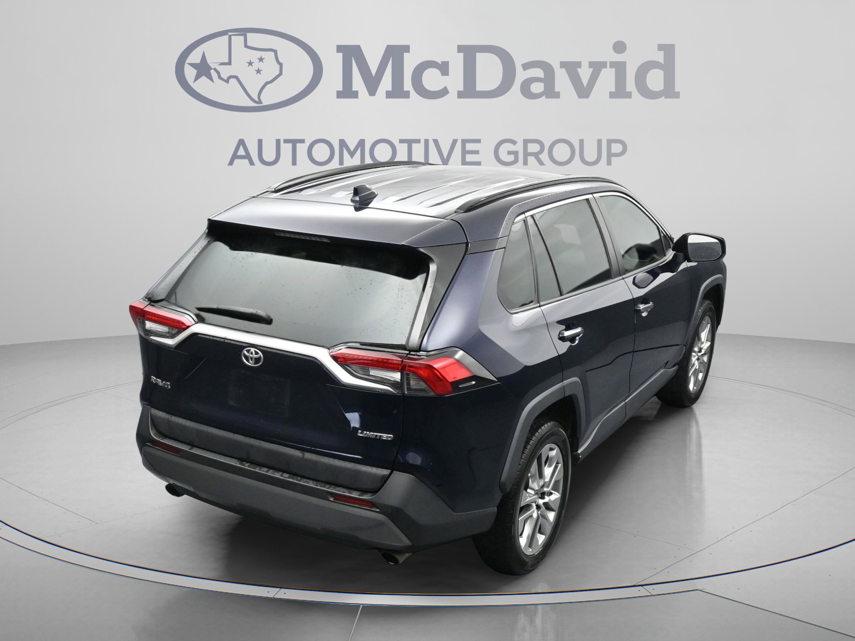 Used 2019 Toyota RAV4 Limited w/ Cold Weather Package FWD image 39