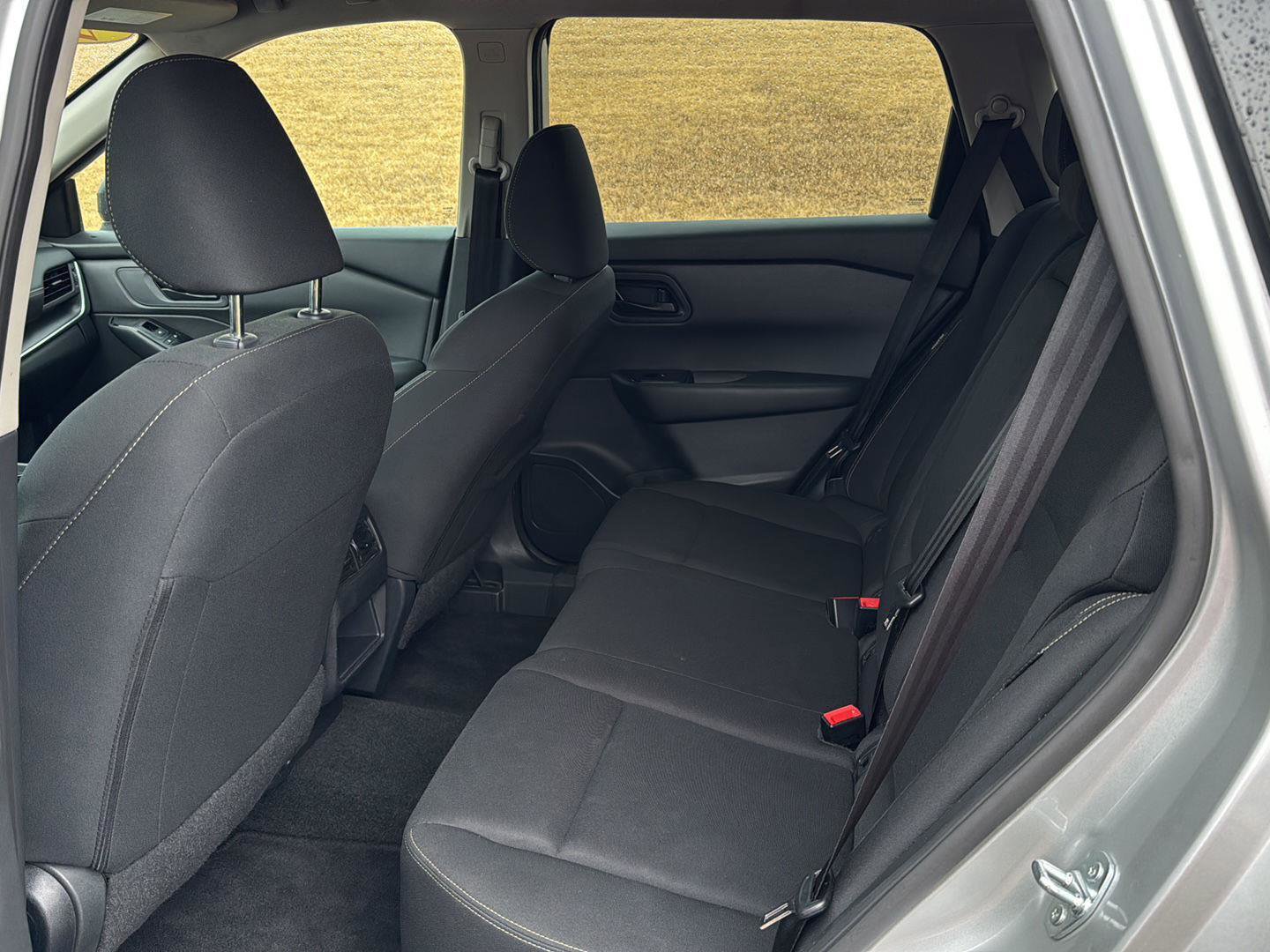 Used 2024 Nissan Rogue S image 9