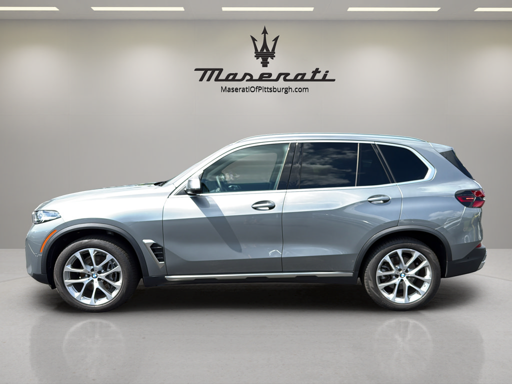 Used 2024 BMW X5 xDrive40i w/ Parking Assistance Package AWD/4WD image 8