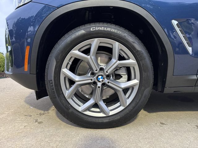 Certified 2025 BMW X4 xDrive30i AWD/4WD image 25