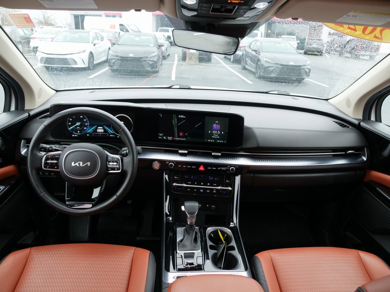 Used 2022 Kia Carnival SX Prestige image 21