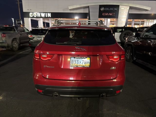 Used 2018 Jaguar F-PACE Prestige image 16