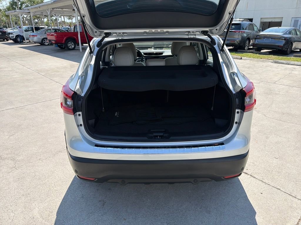 Certified 2022 Nissan Rogue Sport SL image 34