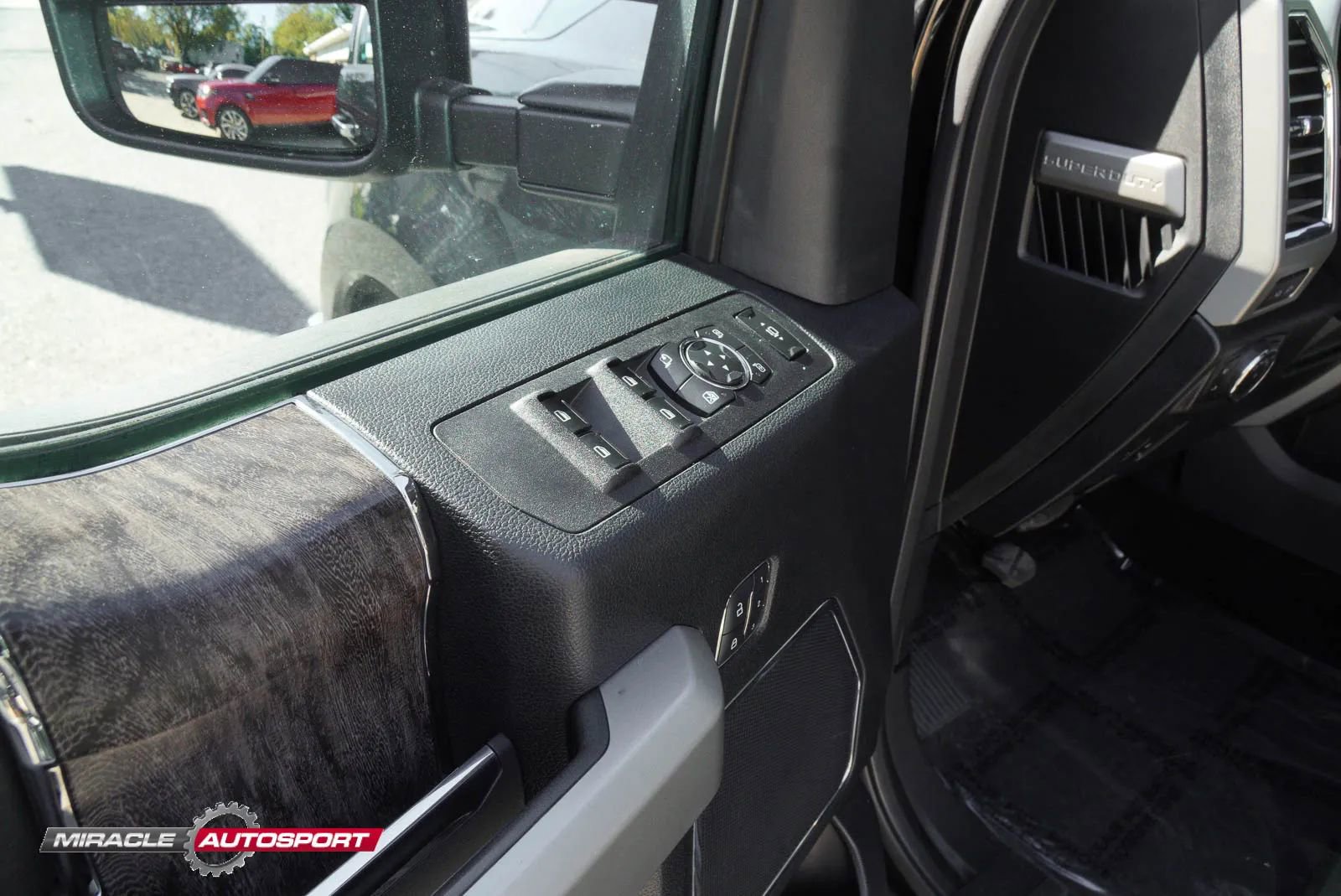 Used 2017 Ford F350 Lariat w/ Lariat Ultimate Package image 16