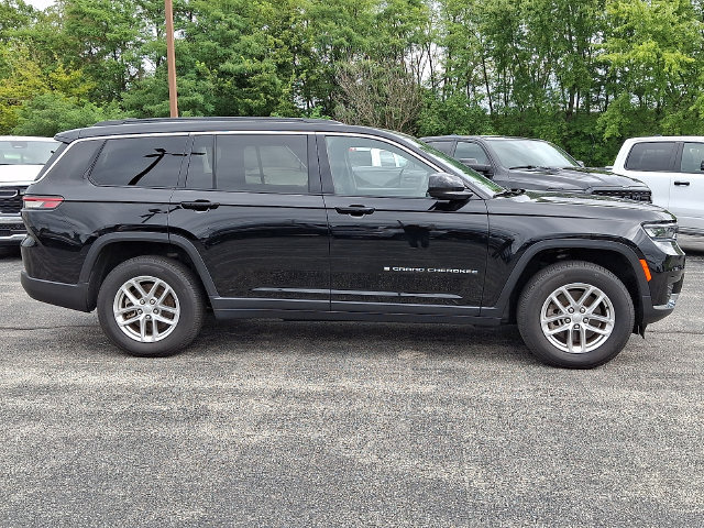 Certified 2025 Jeep Grand Cherokee L Laredo w/ Luxury Tech Group I AWD/4WD image 7