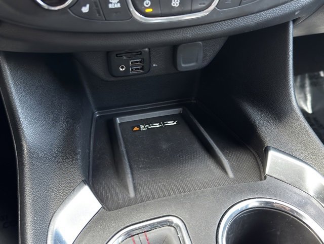 Certified 2023 Chevrolet Traverse RS w/ LPO, Floor Liner Package image 19