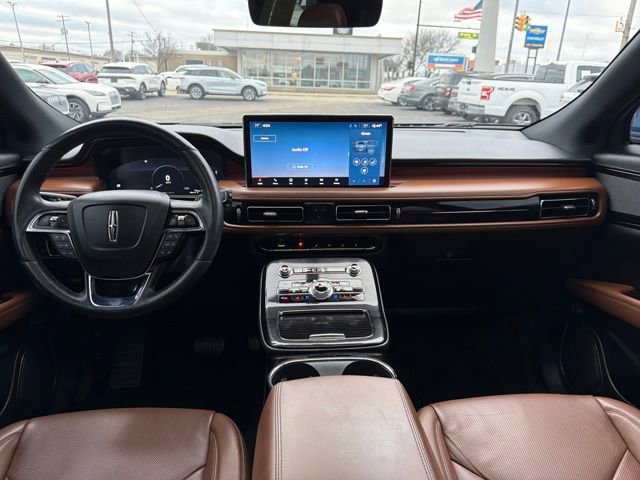 Used 2023 Lincoln Nautilus Reserve w/ Monochromatic Package image 16