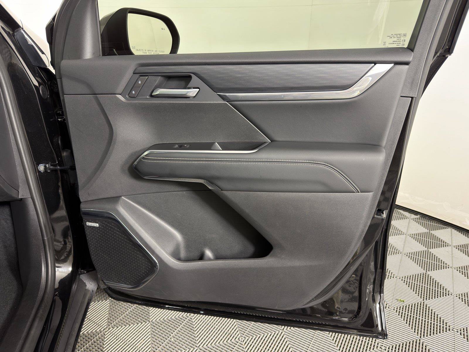 New 2026 GMC Acadia Elevation w/ Elevation Premium Package FWD image 12