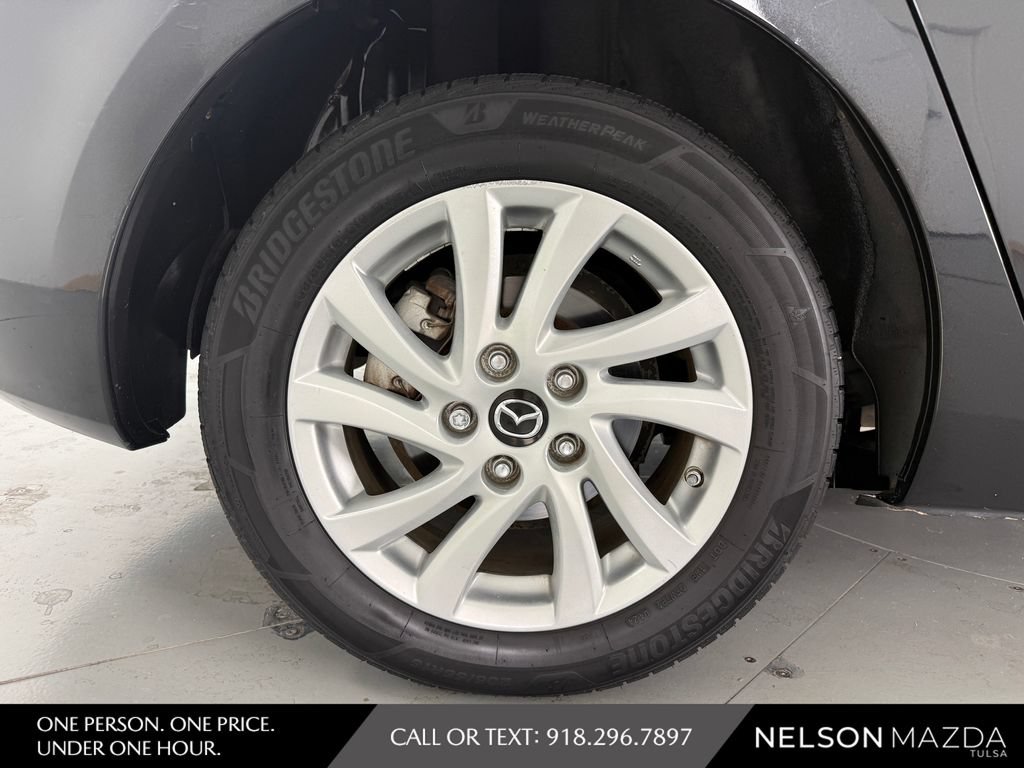 Used 2013 MAZDA MAZDA3 i Grand Touring w/ Tech Pkg FWD image 13