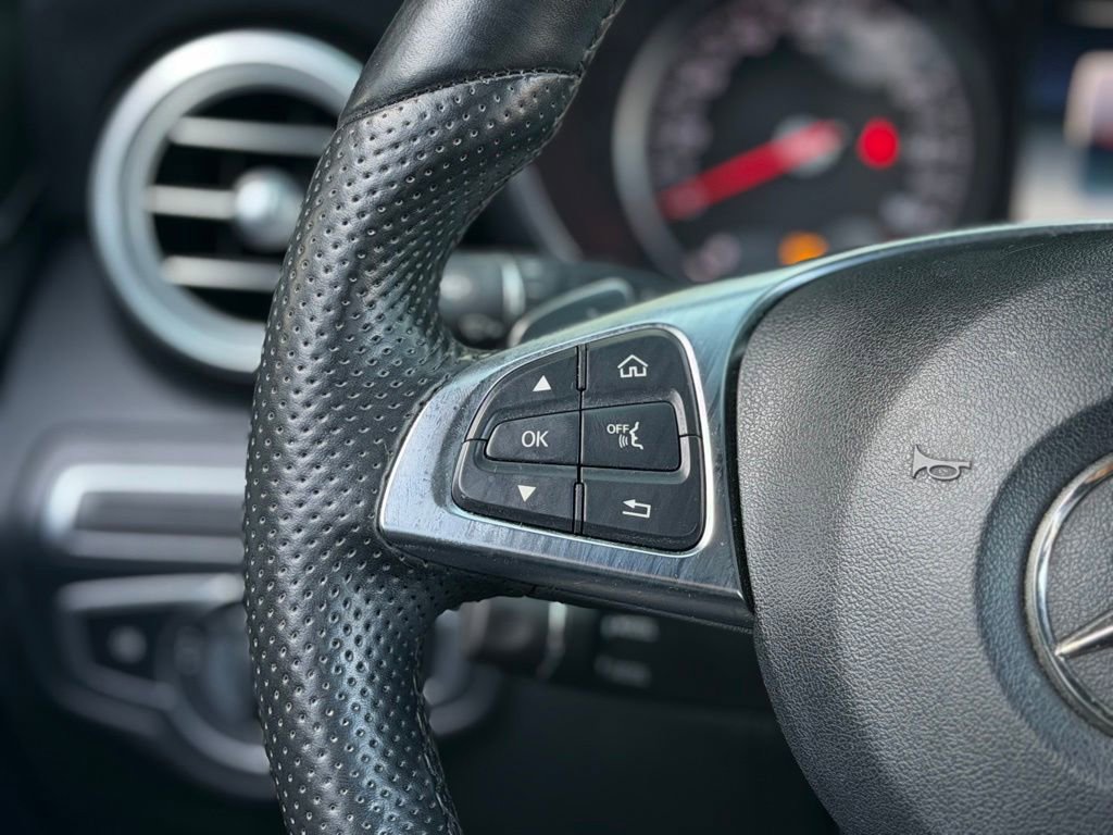 Used 2019 Mercedes-Benz GLC 300 4MATIC image 43